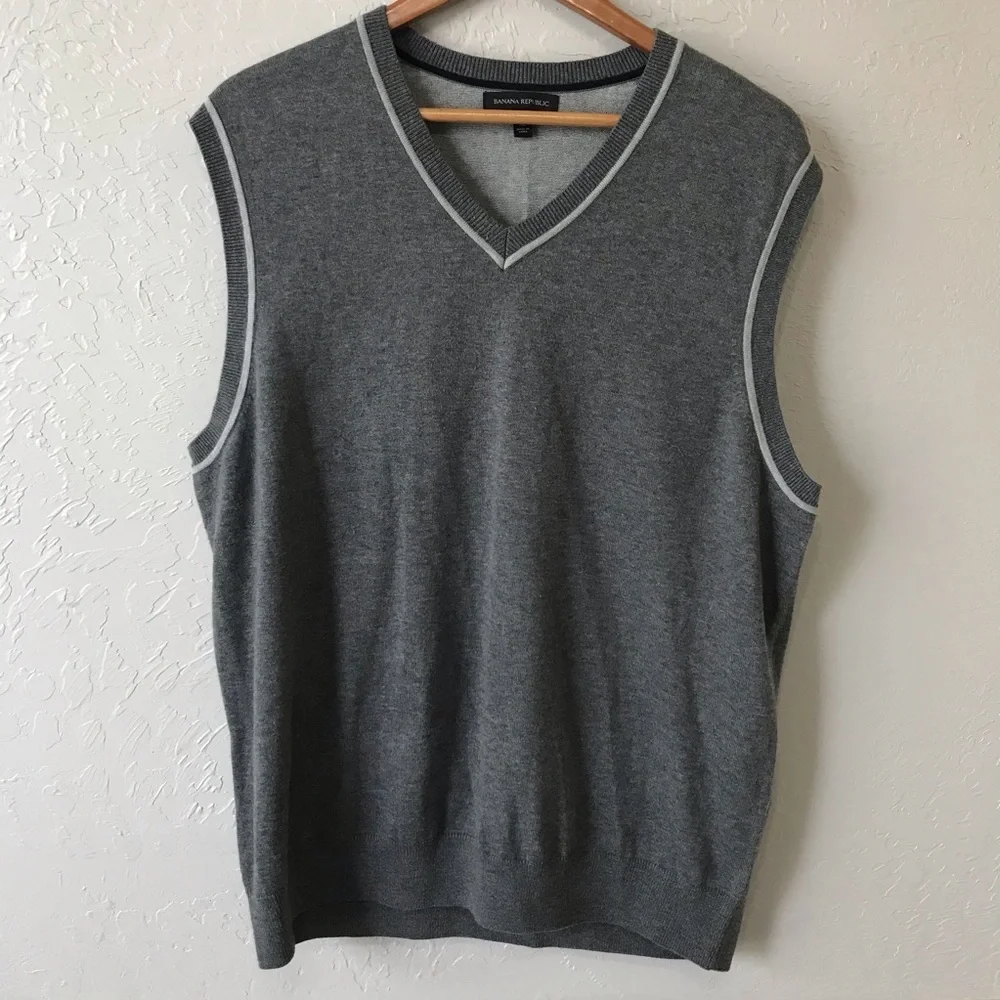 Banana Republic Cotton Silk V Neck Sweater Vest